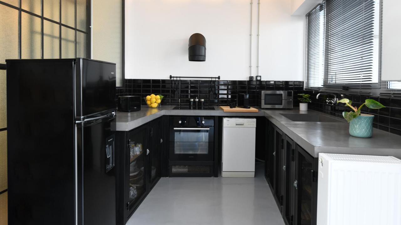 Monastiraki #Wallsfree Citycenter- Unspoiled Athens Apartments Ngoại thất bức ảnh