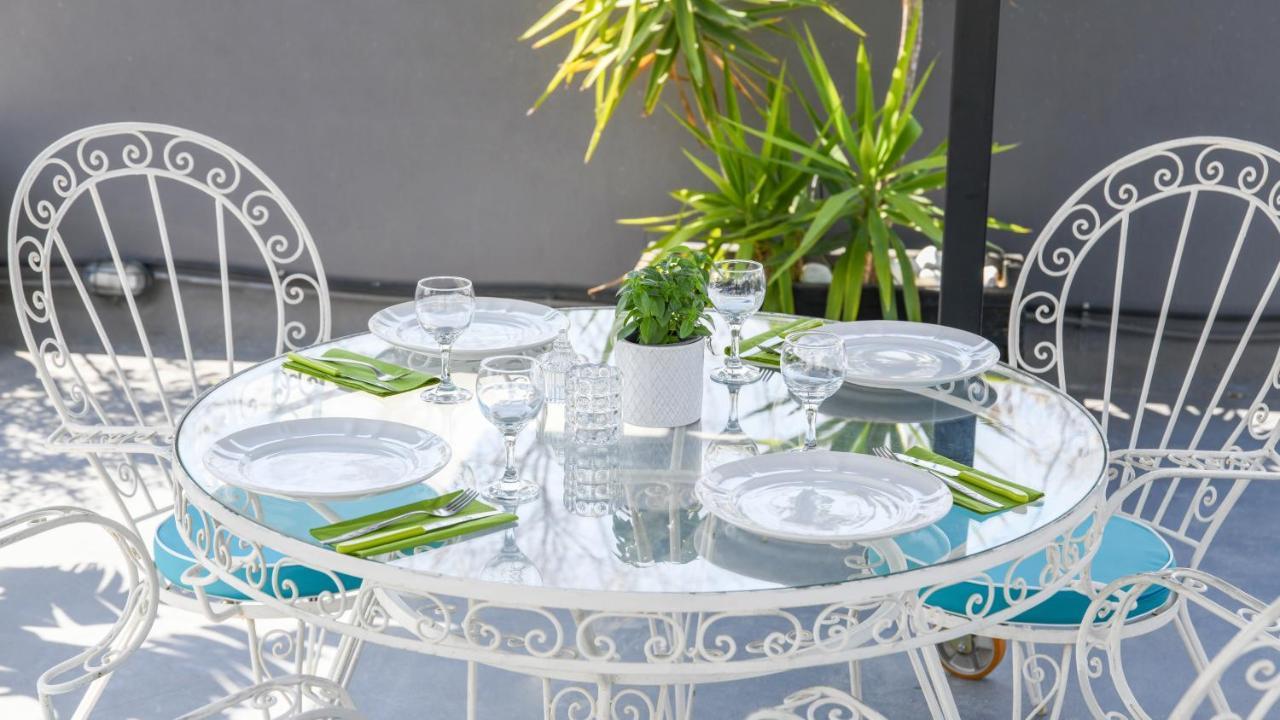 Monastiraki #Wallsfree Citycenter- Unspoiled Athens Apartments Ngoại thất bức ảnh