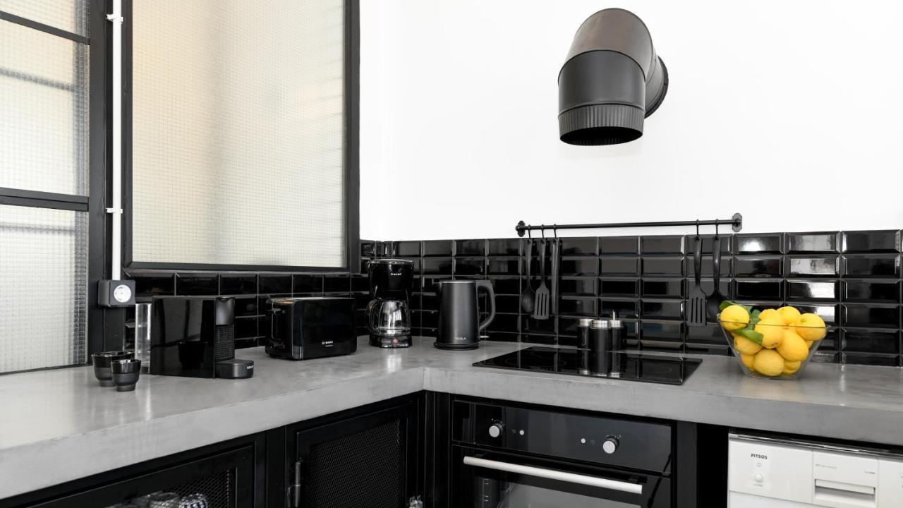 Monastiraki #Wallsfree Citycenter- Unspoiled Athens Apartments Ngoại thất bức ảnh