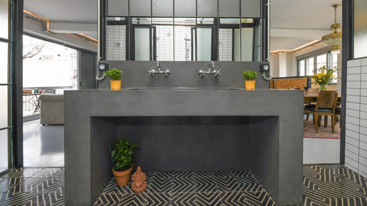 Monastiraki #Wallsfree Citycenter- Unspoiled Athens Apartments Ngoại thất bức ảnh