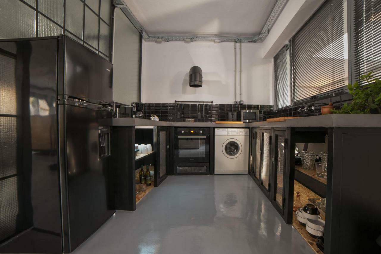 Monastiraki #Wallsfree Citycenter- Unspoiled Athens Apartments Ngoại thất bức ảnh
