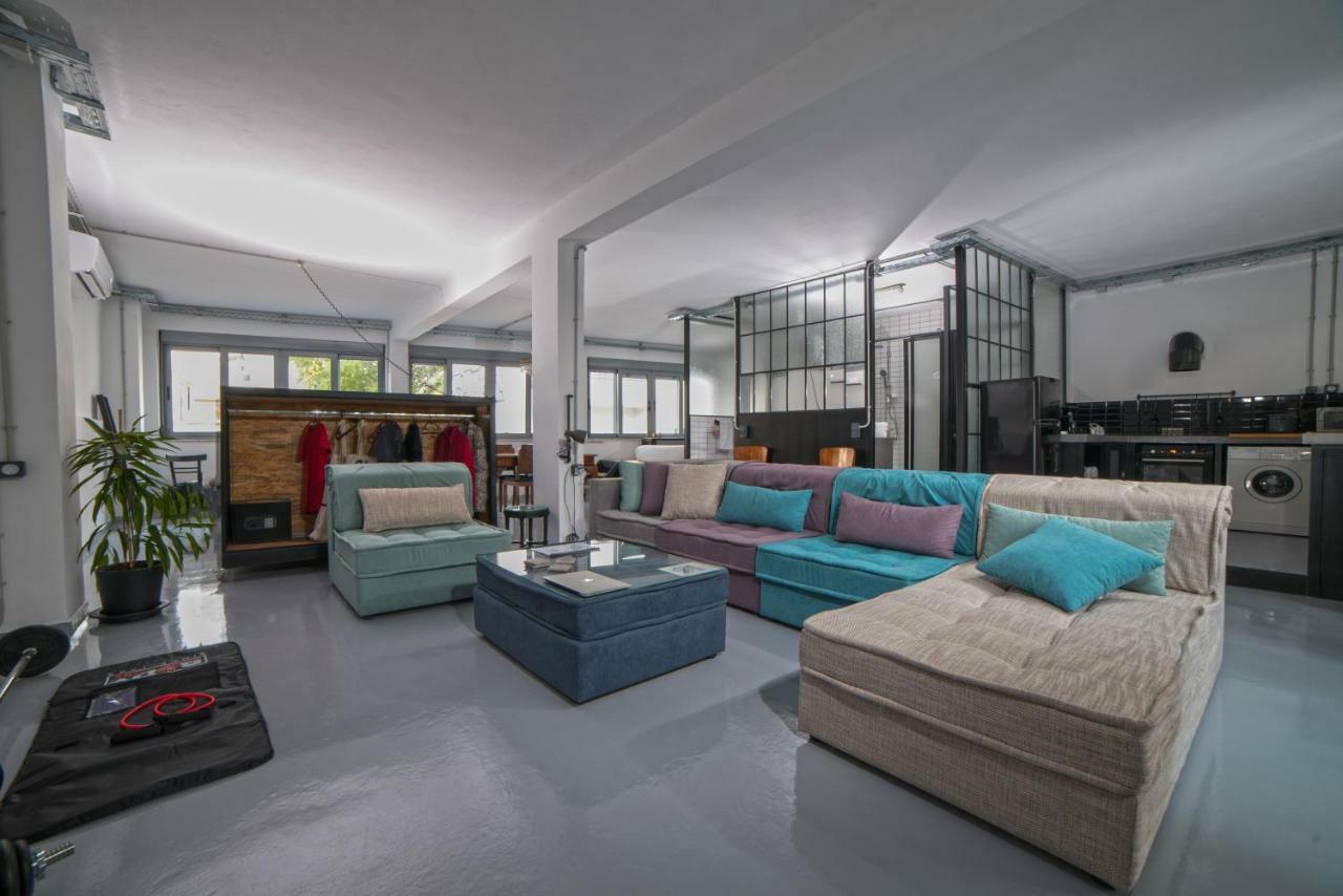 Monastiraki #Wallsfree Citycenter- Unspoiled Athens Apartments Ngoại thất bức ảnh