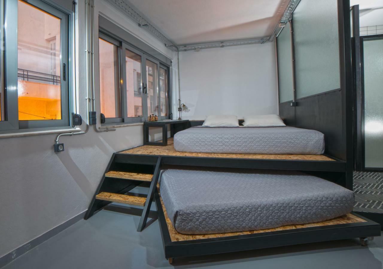 Monastiraki #Wallsfree Citycenter- Unspoiled Athens Apartments Ngoại thất bức ảnh